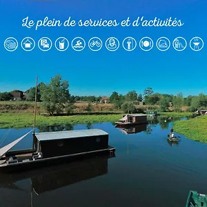 Village Toue Du Domaine Des Demoiselles Bateau-hôtel